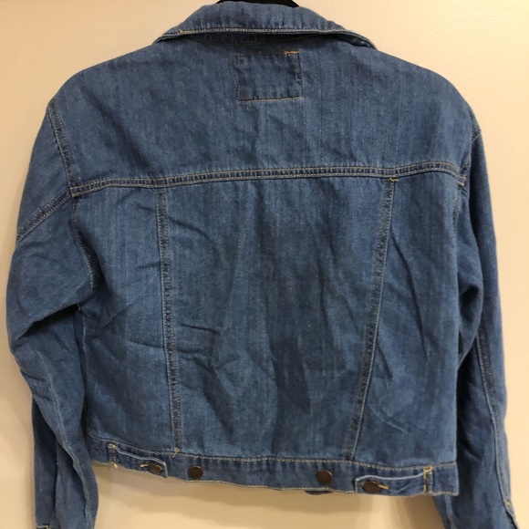 Cropped Jean Jacket - Picture 2 of 2